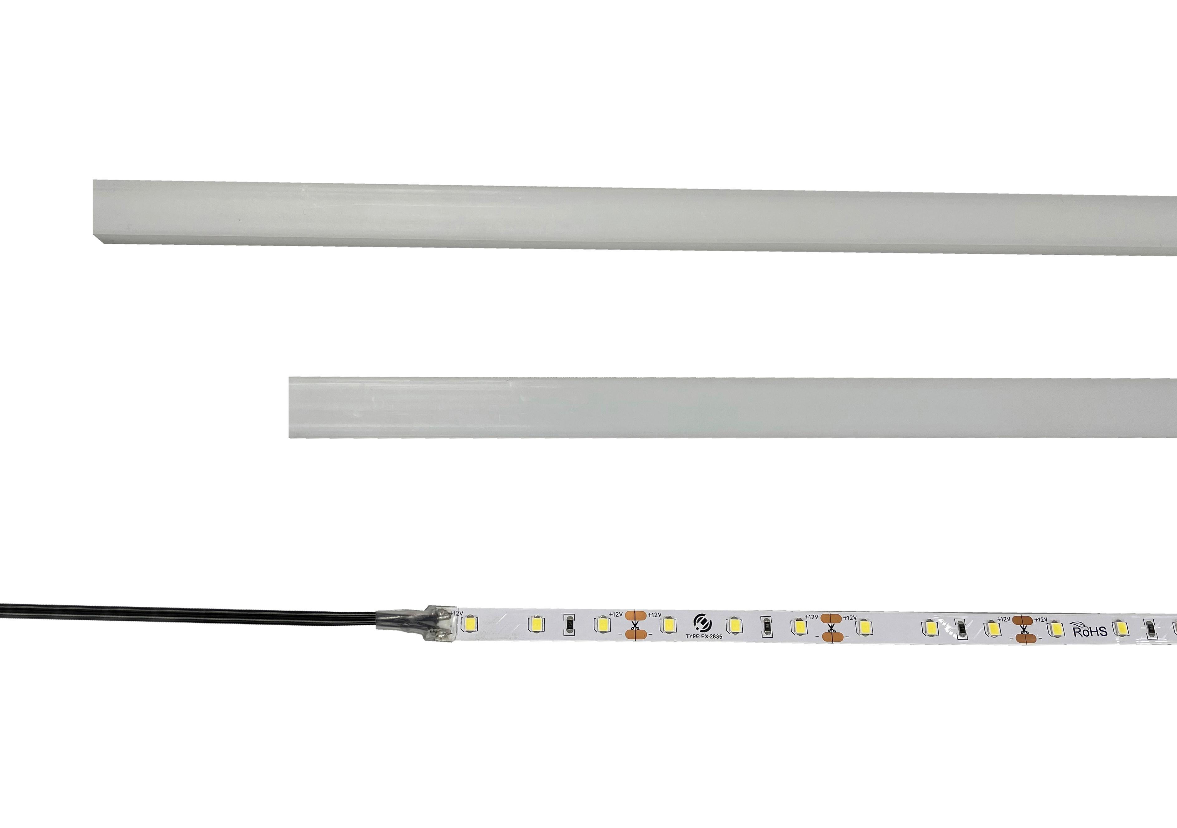 Lichtleiste Shoelove LED-Licht max. 3000 Lumen - MODERN (91,4cm) - Mömax