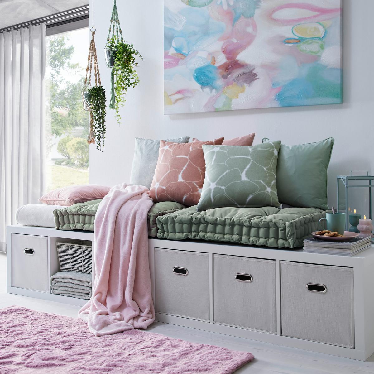 Zierkissen Blooming in Pink ca. 45x45cm - Pink, ROMANTIK / LANDHAUS, Textil (45/45cm) - Modern Living
