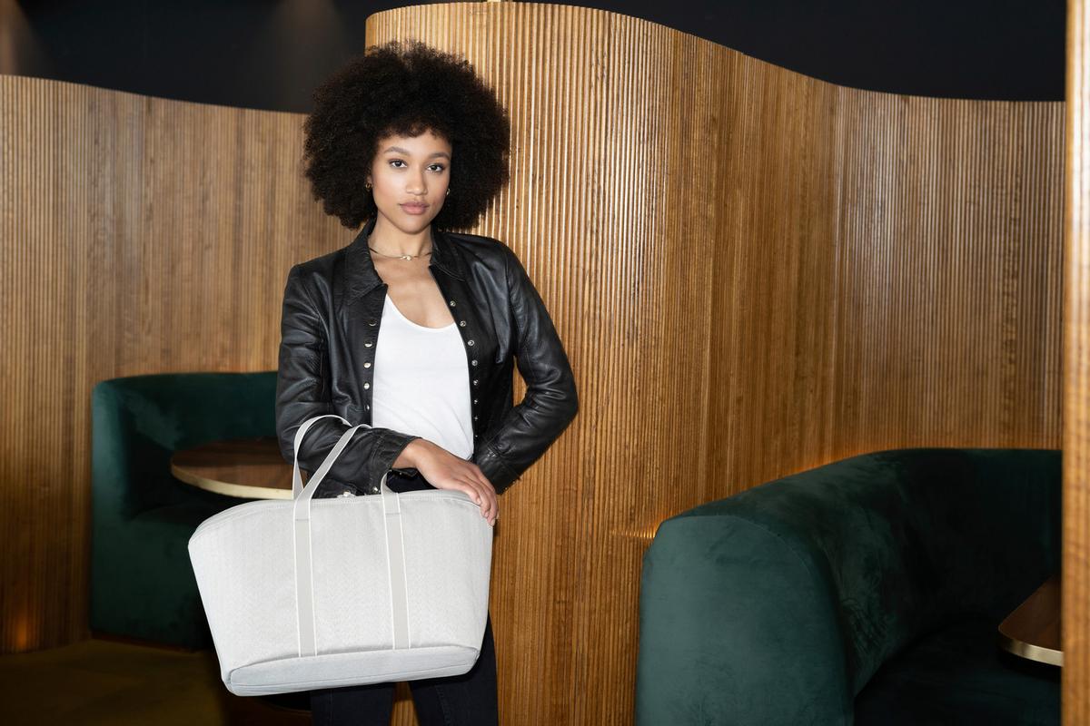 TORBA CHŁODZĄCA COOLERBAG HERRINGBONE SAND - beżowy, Modern, tkanina (44.5/24.5/25cm) - Reisenthel