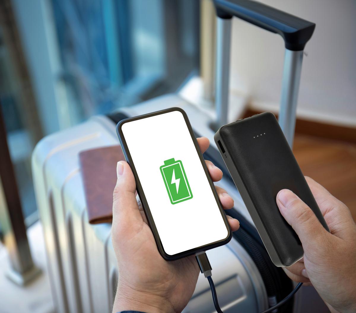 Prijenosna Stanica Za Punjenje - crna, Basics, plastika (14,7/6,7/3,3cm) - Globo