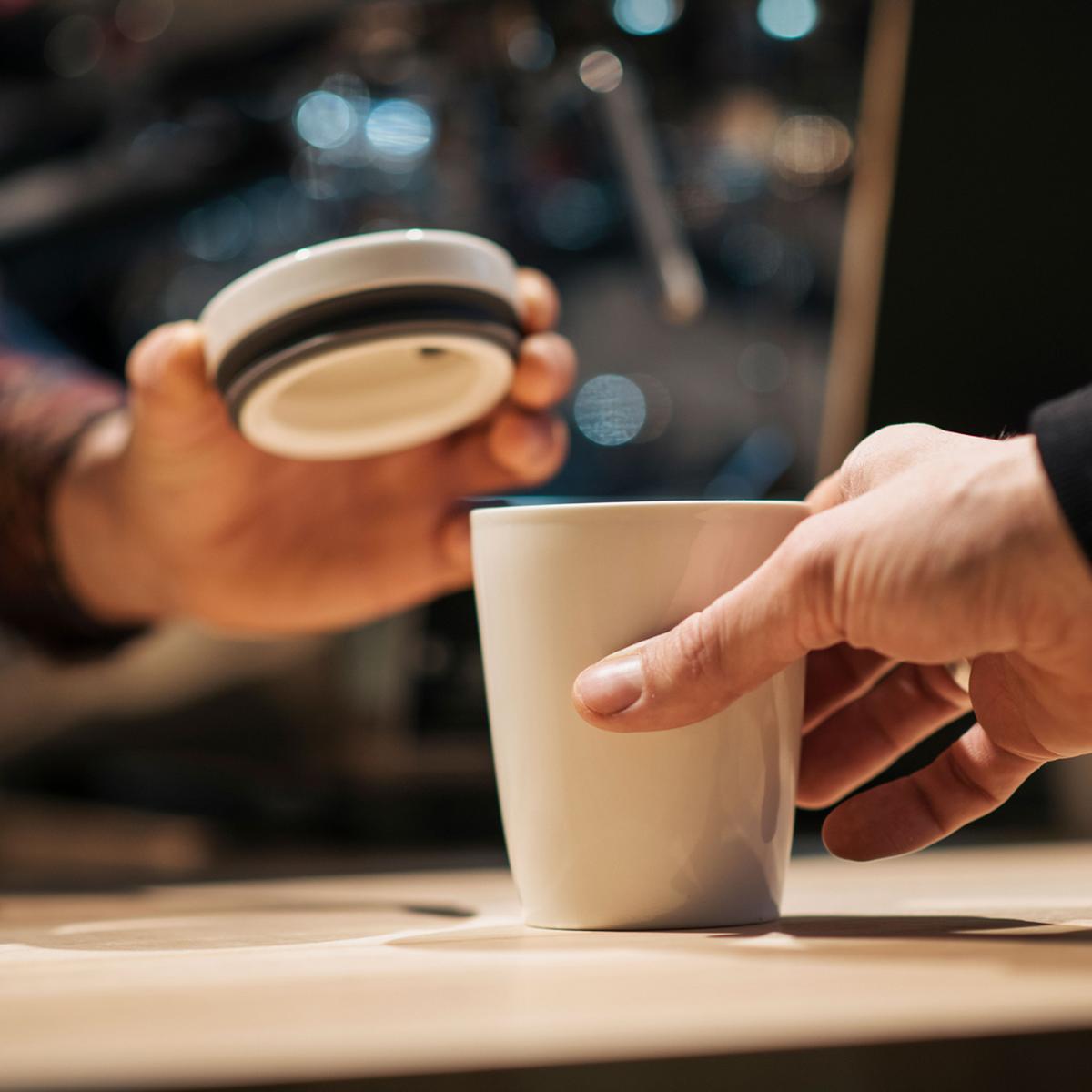 KUBEK COFFEE TO GO 10-4865-9310 VILLEROY & BOCH - biały, Basics, ceramika (290ml) - like.Villeroy & Boch