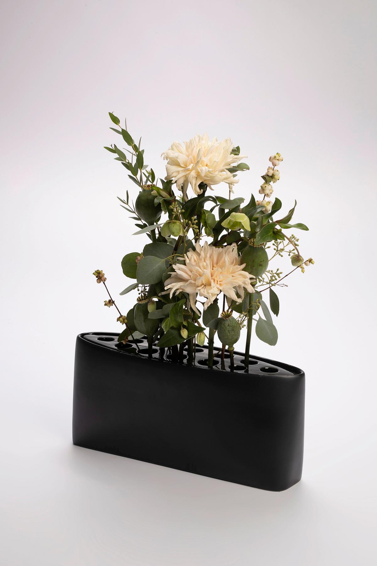 Vase Eia schwarz - Basics, Keramik (12/37/16cm) - Markslöjd
