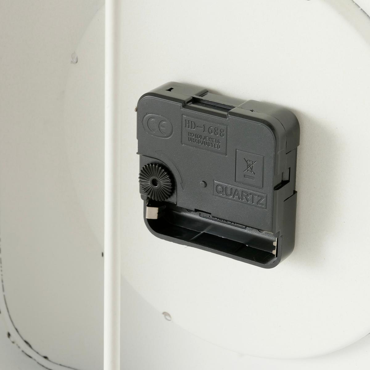 Tischuhr Waage II aus Metall - Weiss, Modern, Metall (28/30/22cm)