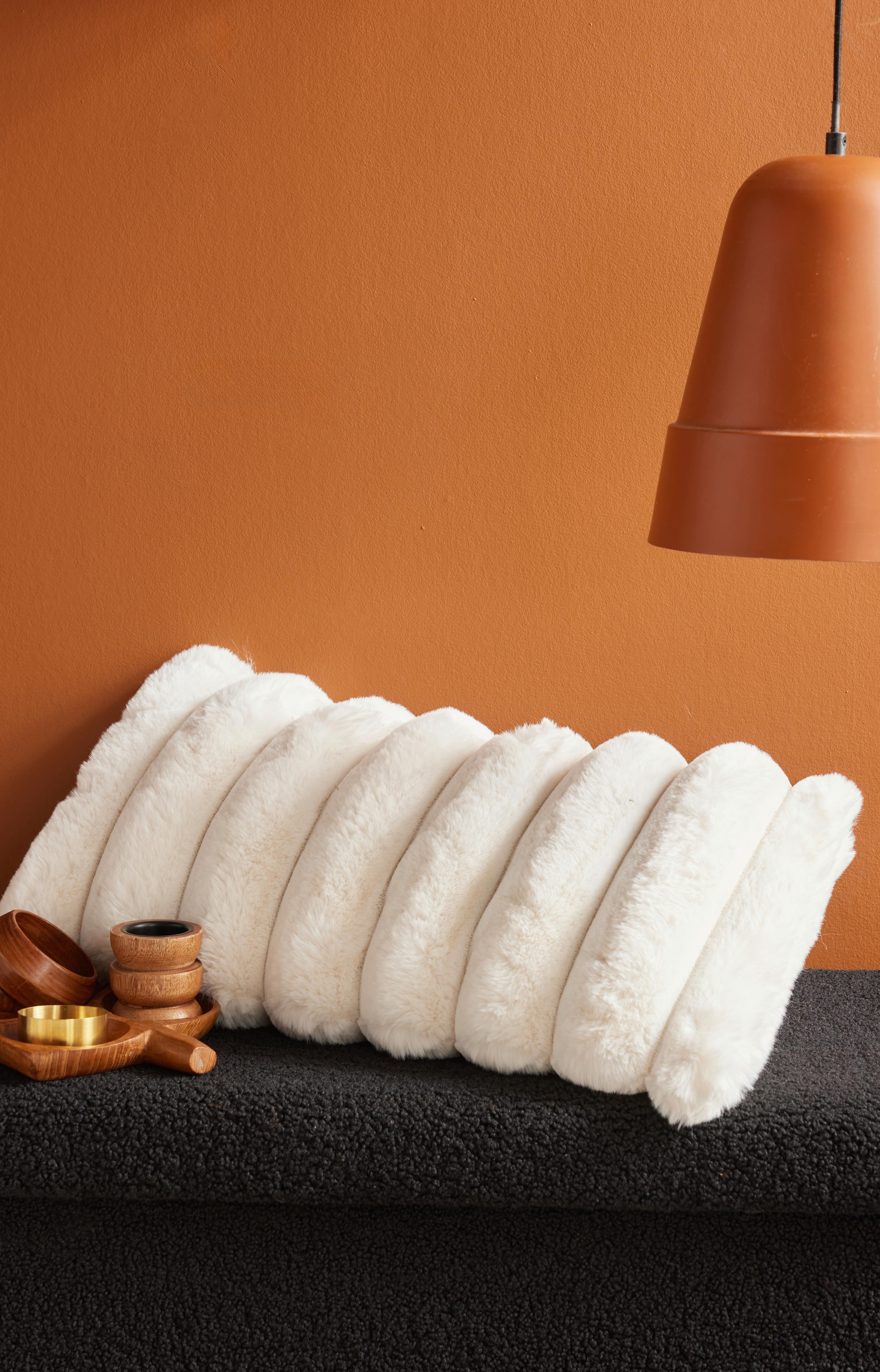 Krznena Blazina Moka Cushion Cream - bela, tekstil (30/60cm)