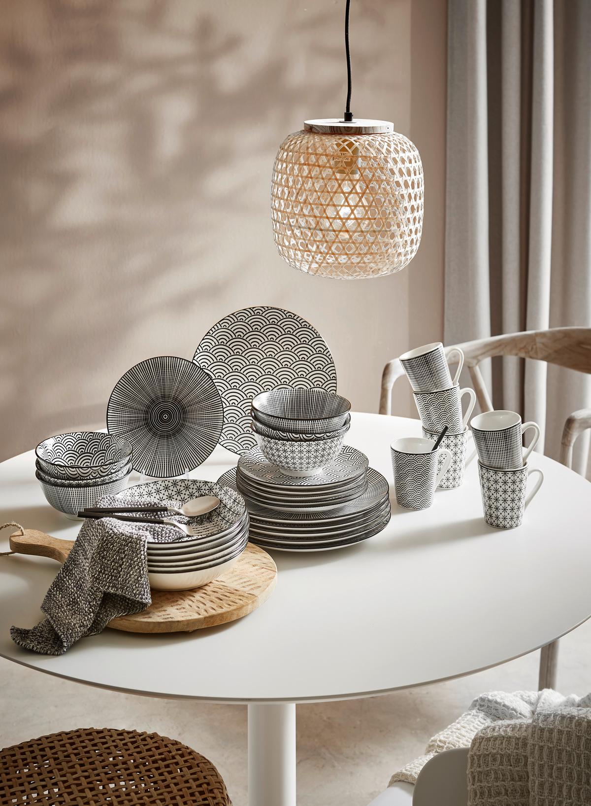 SERWIS OBIADOWO-ŚNIADANIOWY TOKYO - czarny/biały, Trend, ceramika - Novel