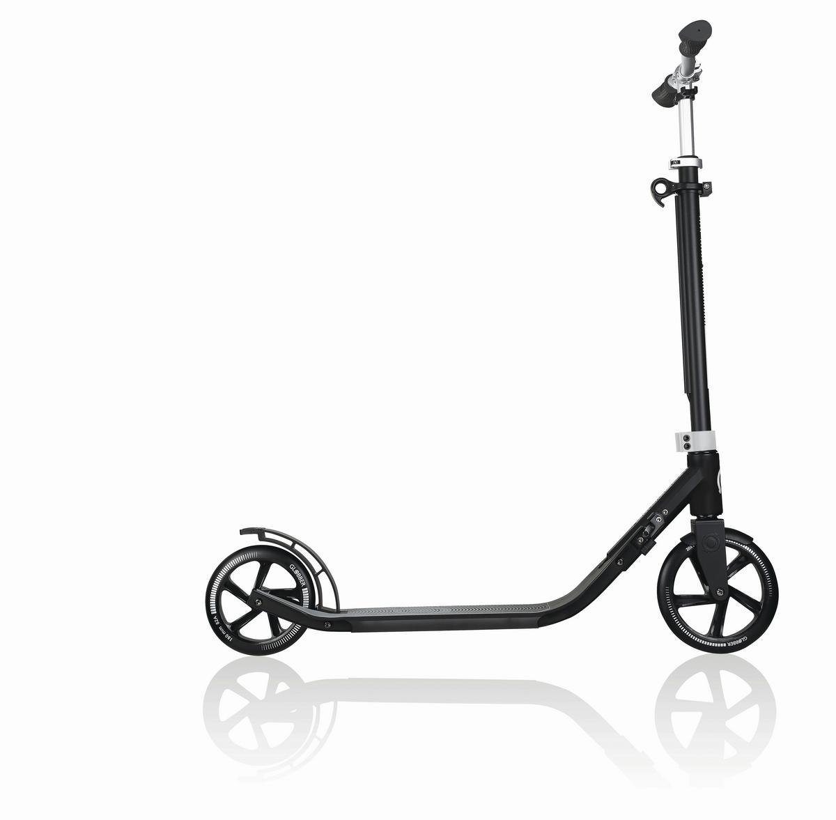 Scooter GL One aus Aluminium - Schwarz/Grau, Basics, Metall (49/111/96cm) - GLOBBER
