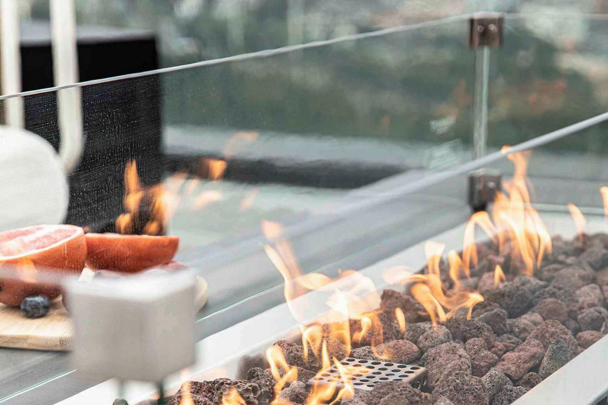 Feuerstelle Granville Dunkelgrau - Dunkelgrau, KONVENTIONELL, Stein/Metall (152/69,5/43cm) - Gardenson