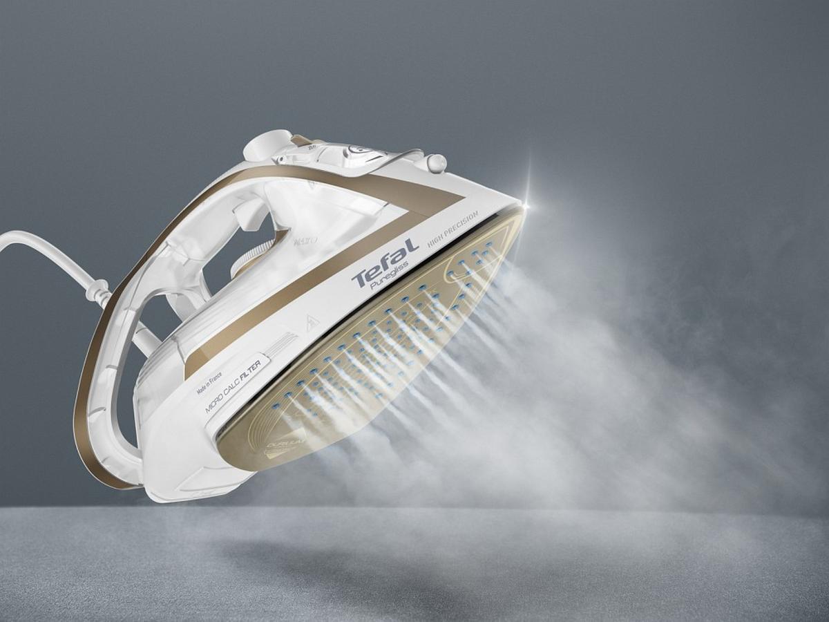 ŻELAZKO PAROWE FV8042 TEFAL - biały/jasnoniebieski, Basics (34/14/18cm) - Tefal