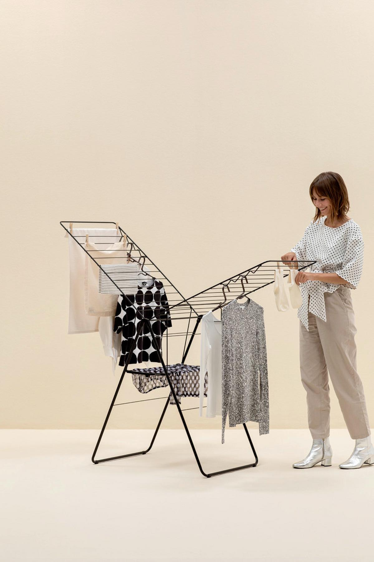 SUSZARKA STOJĄCA 403460 - czarny, Basics, metal (59.2/98.4/5cm) - Brabantia