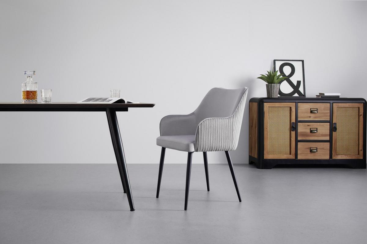 Armlehnstuhl Caria Hellgrau Samt Gepolstert - Hellgrau/Schwarz, MODERN, Holz/Textil (57/89/60cm) - Bessagi Home