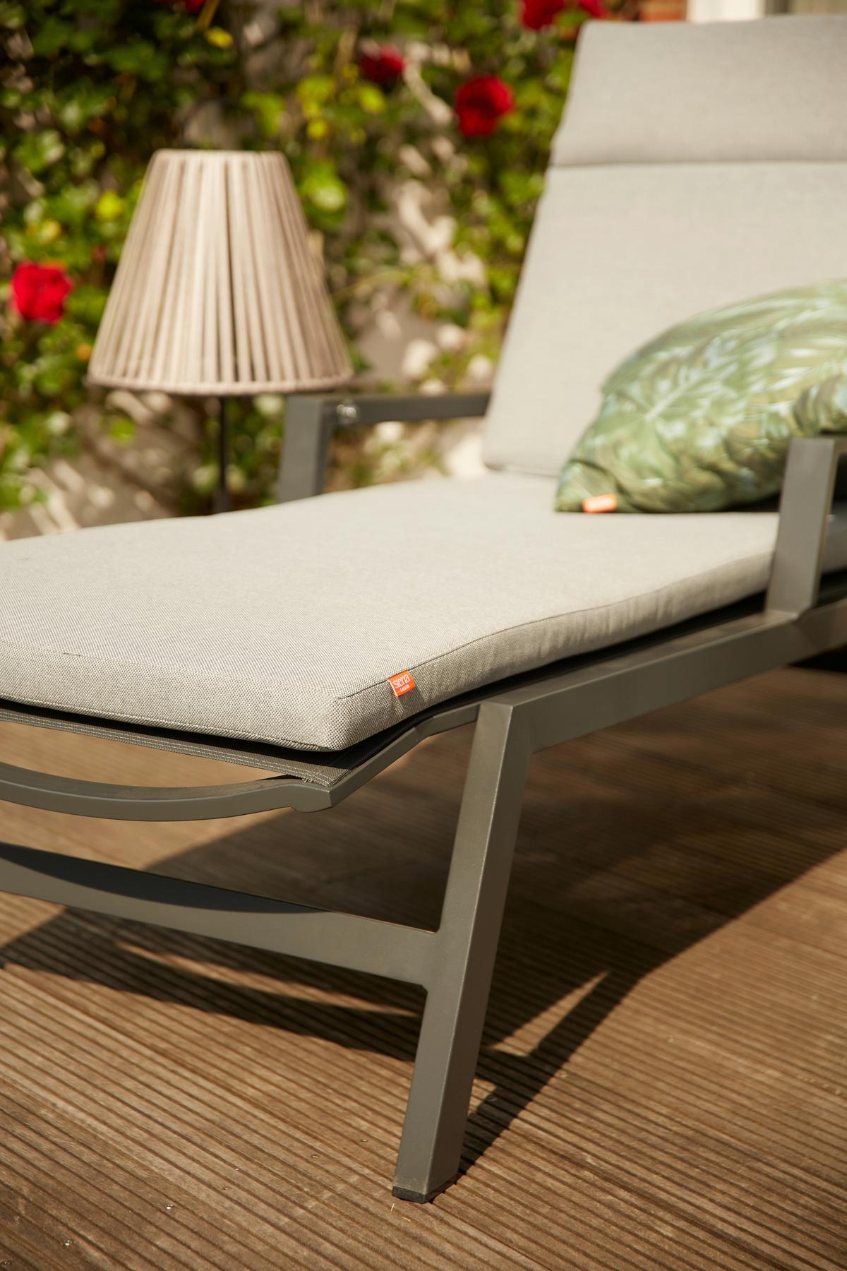 Gartenliege Valencia Anthrazit - Anthrazit, Basics, Kunststoff/Textil (154/102/70cm) - Siena Garden