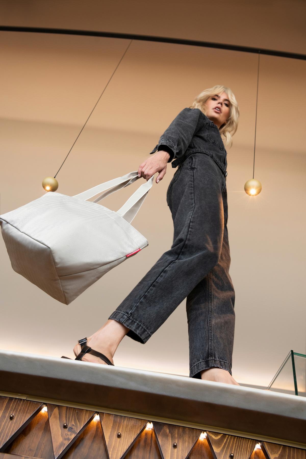 TORBA SHOPPER ZS6049 - beżowy, Basics, tworzywo sztuczne/tkanina (51/30,5/26cm) - Reisenthel