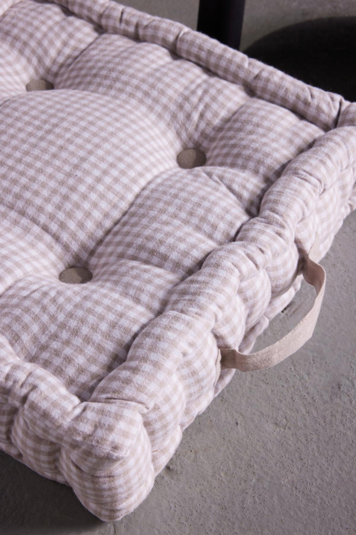 Pernă pentru șezut Vichy cca. 45/45cm - negru, textil (45/45/10cm)