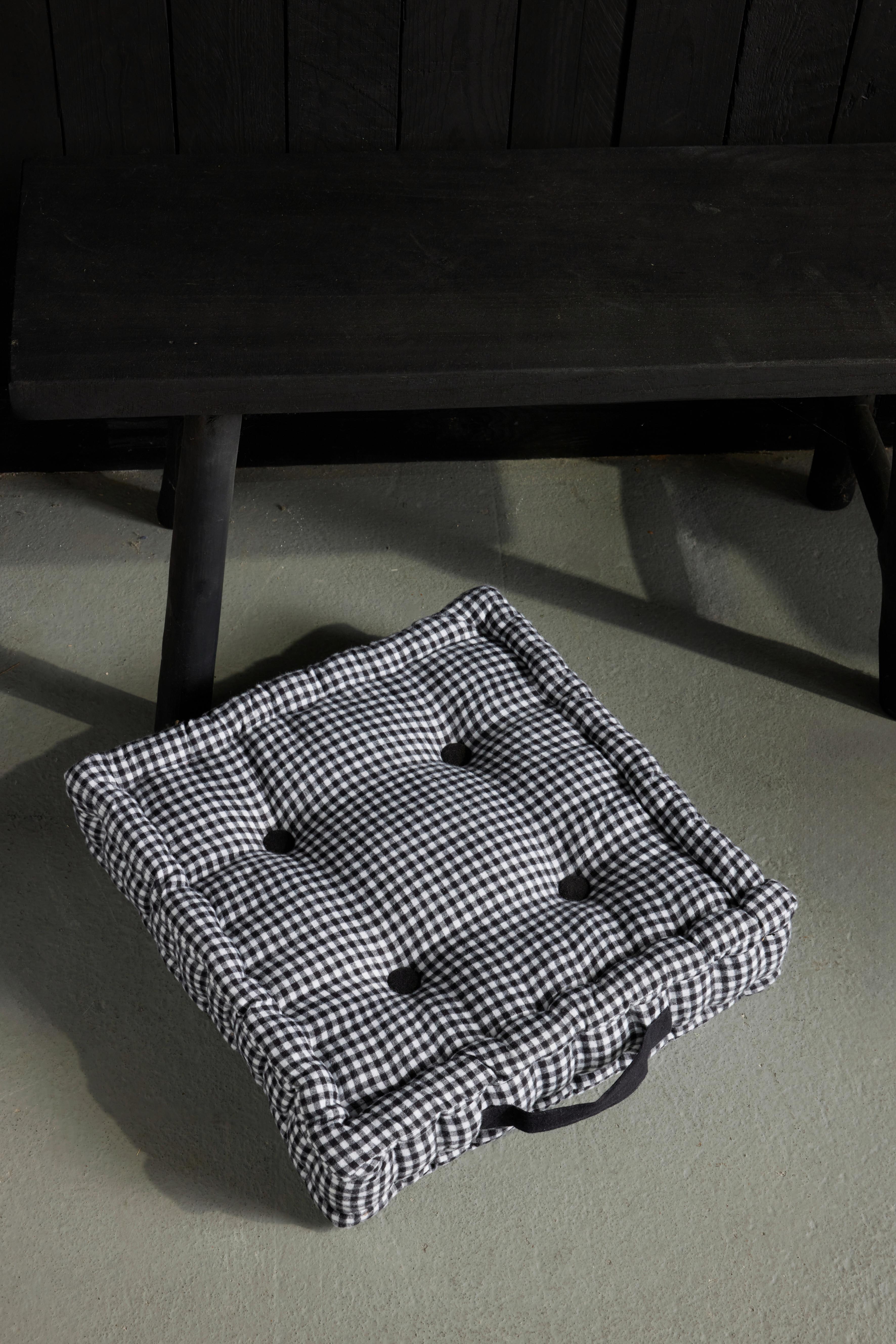 Pernă pentru șezut cca. 45/45/10cm - negru, textil (45/45/10cm)
