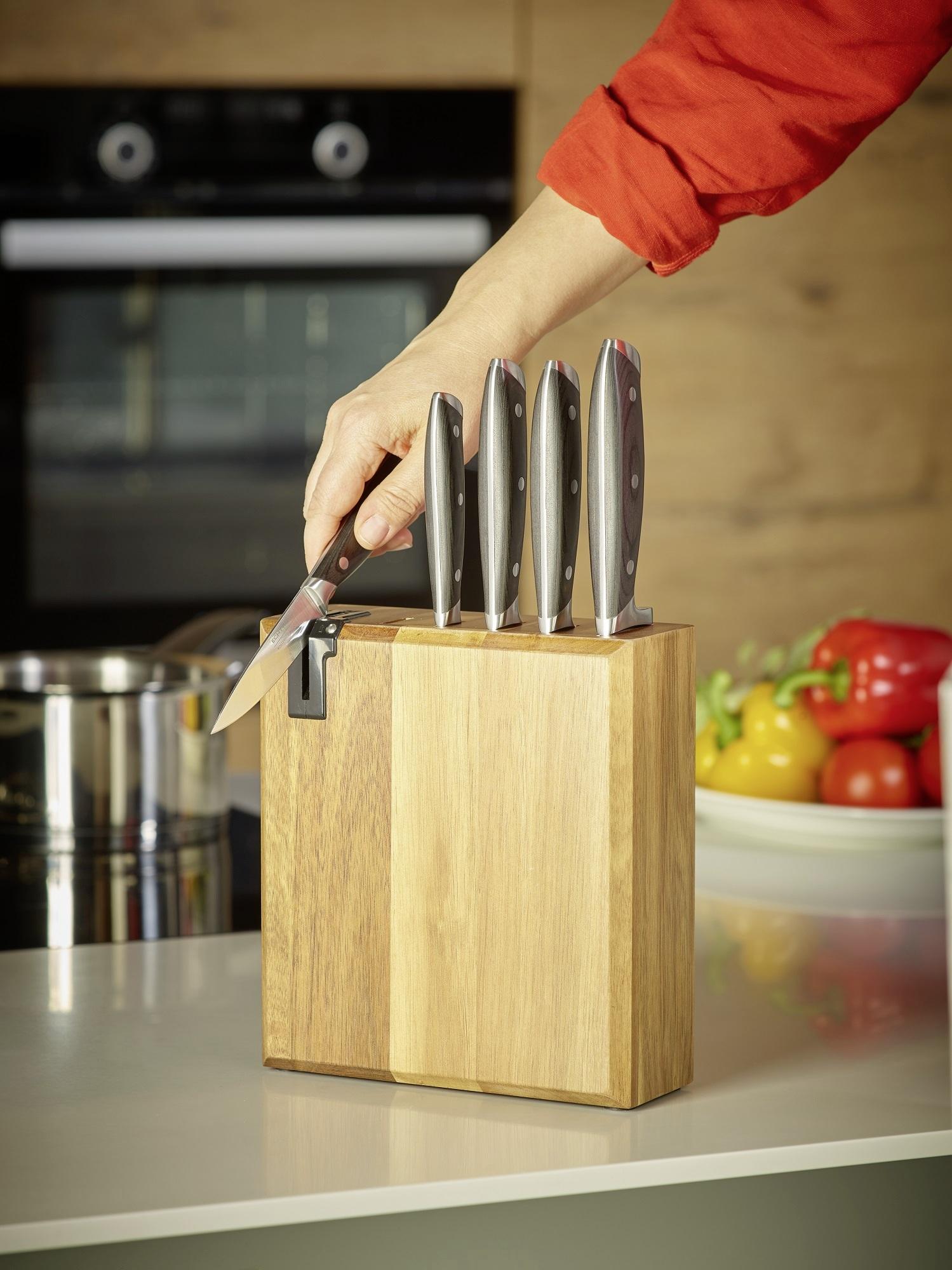Messerblock Fabius aus Akazie, 6-teilig - Braun, MODERN, Holz/Metall (24,5/9,5/36,4cm) - Echtwerk