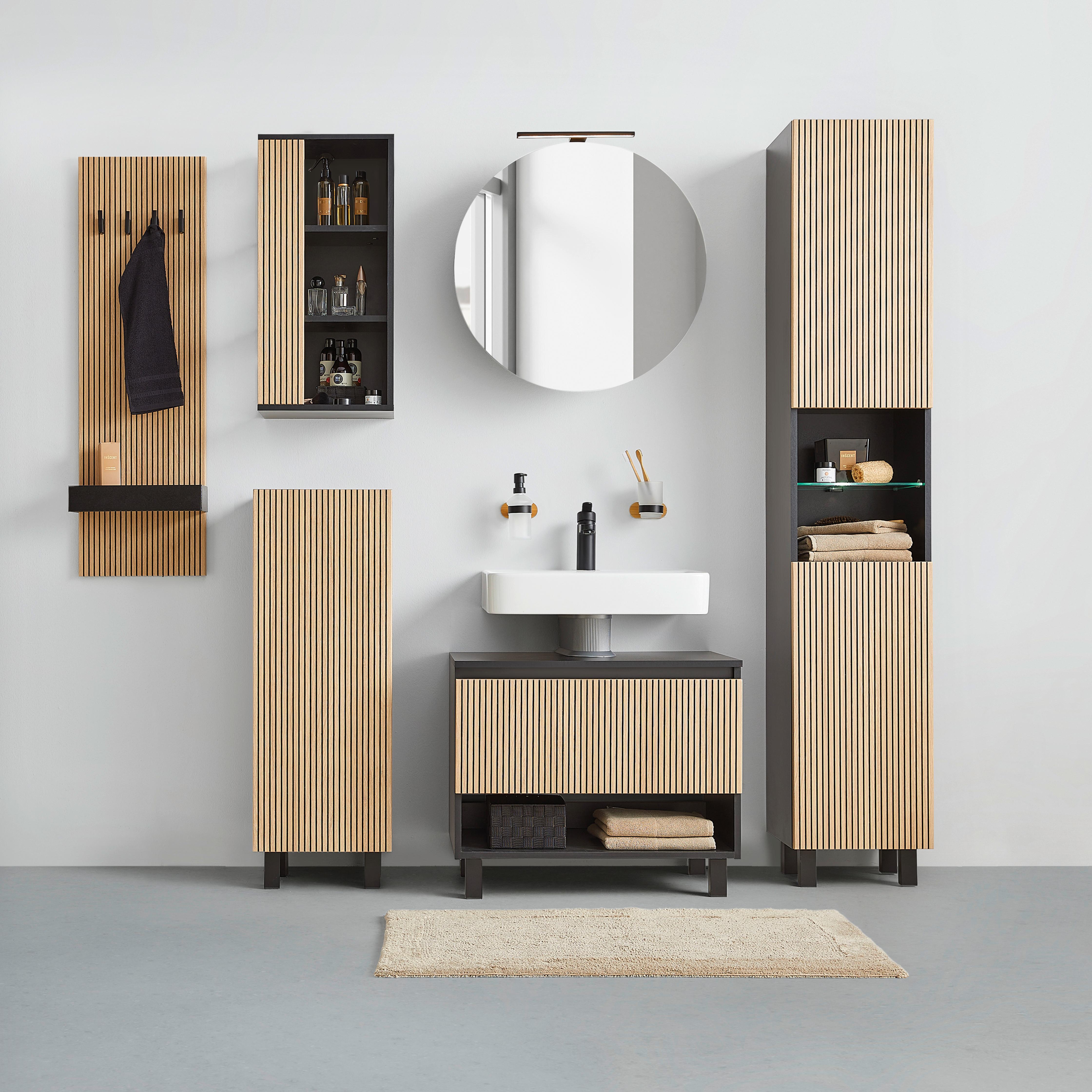 HÖGSKÅP VENEZIA -EXKLUSIV- - svart/ekfärgad, Lifestyle, trämaterial/glas (35/195/32cm) - Mömax