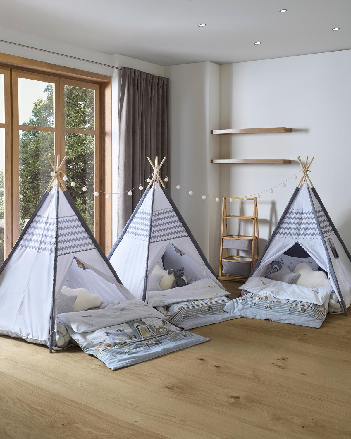 NAMIOT DO ZABAWY TIPI TIMO - jasnoszary/biały, Basics, drewno/tkanina (120/150/120cm) - My Baby Lou