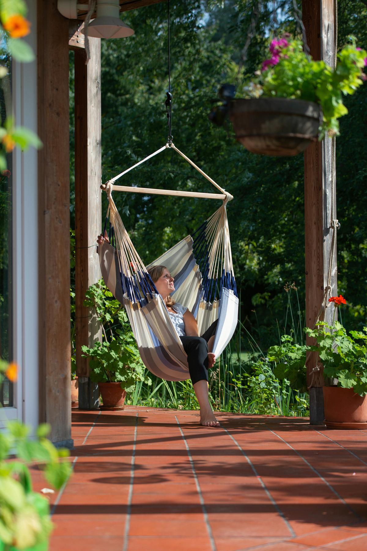 Hängesessel Comfort Hammock Echtholz ca. 110x160x180 cm - Weiß/Dunkelblau, KONVENTIONELL, Holz/Textil (110/160/180cm) - La Siesta