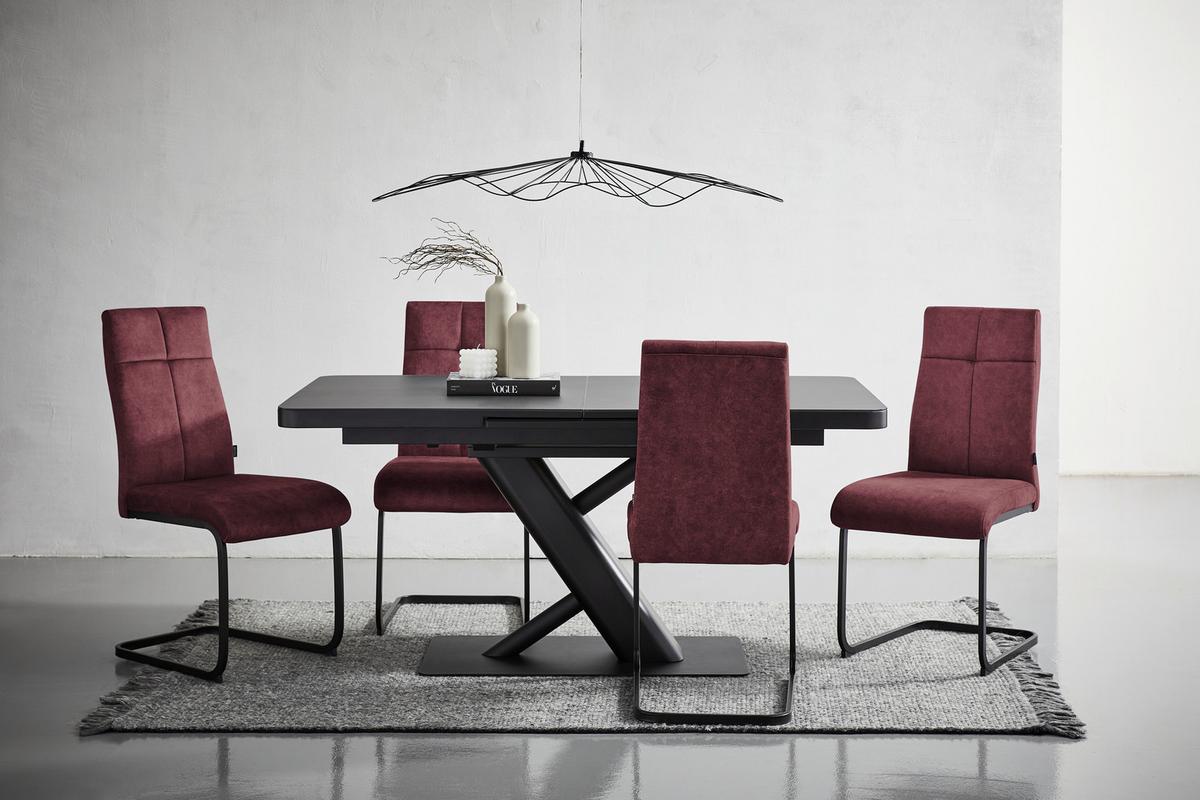 KRZESŁO NA PŁOZIE GISMO - czerwone wino/czarny, Design, metal/tkanina (45/92/62cm) - Novel