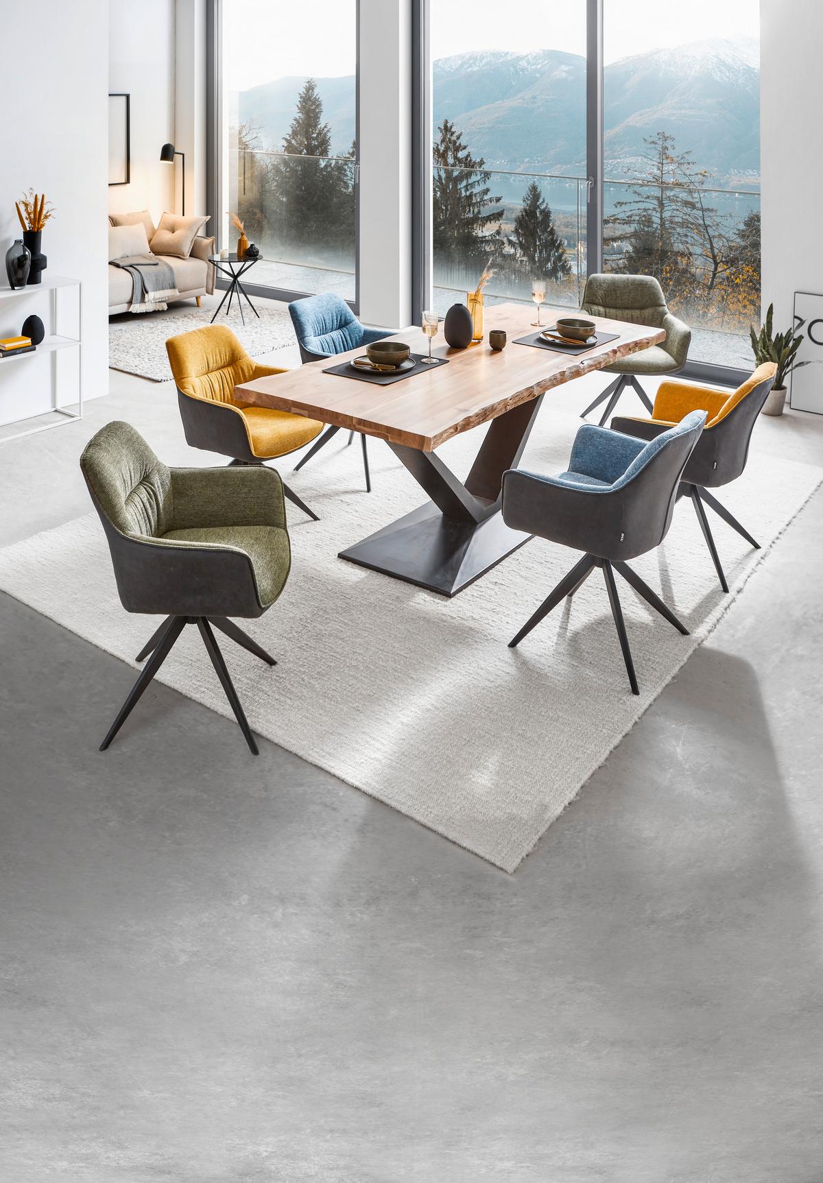 KRZESŁO Z PODŁOKIETNIKAMI AKITA - niebieski/czarny, Design, metal/tkanina (61.5/83.5/63cm) - Novel