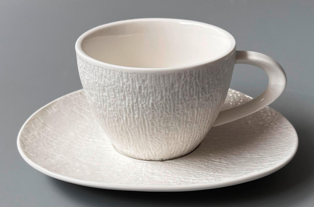 Kaffeetasse mit Untertasse Haruki in Weiß - Weiß, MODERN, Keramik - Mömax