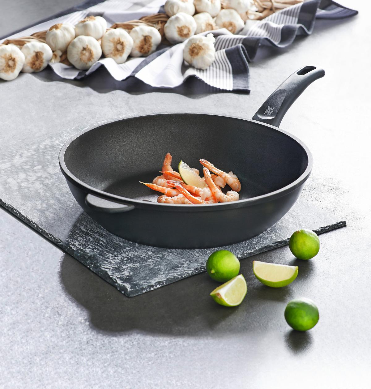 PATELNIA DO DUSZENIA 0589884291 WMF - czarny, Basics, metal (28cm) - WMF