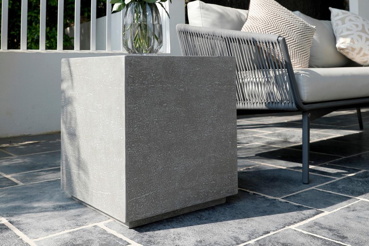 Loungetisch Tevere Faserbeton Hellgrau - Hellgrau, KONVENTIONELL, Stein (45/45/50.8cm) - Gardenson