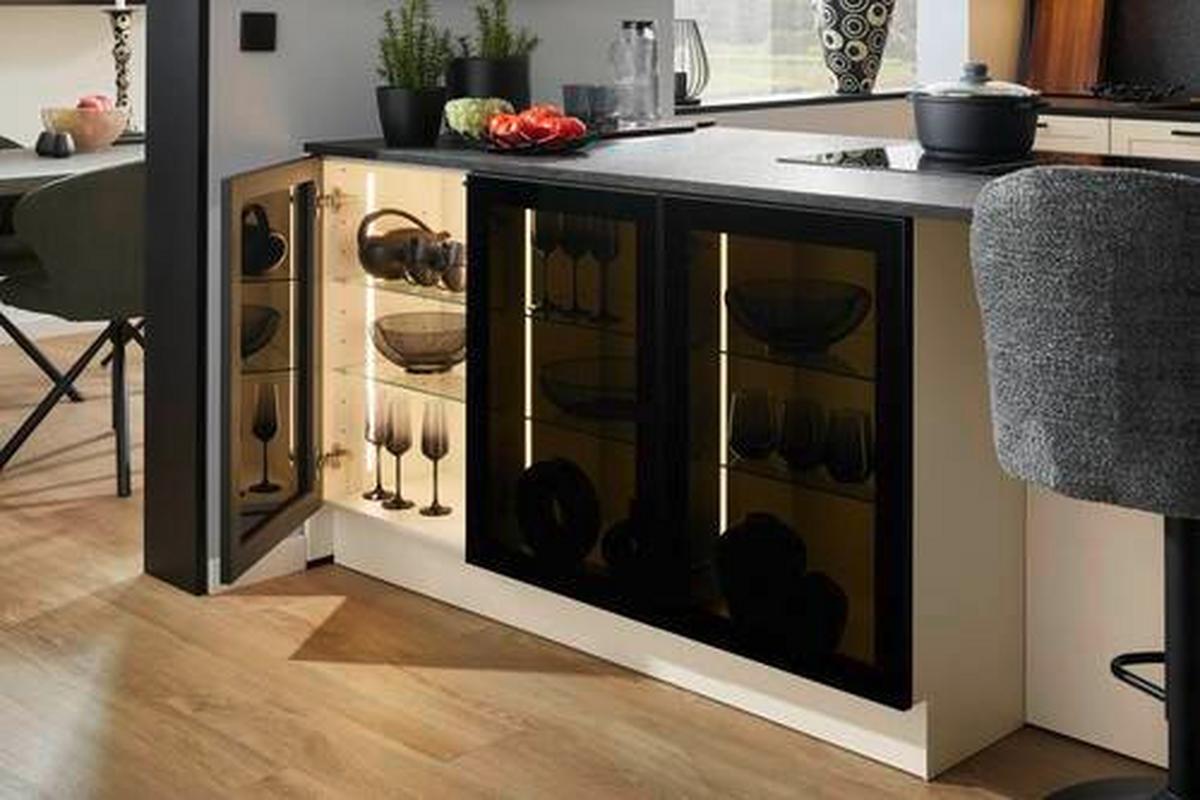 Einbauküche Focus Ohne Geräte, Ohne Zubehör - Magnolie/Schwarz, Romantik / Landhaus, Holzwerkstoff/Metall (305/273cm) - Nolte Küchen