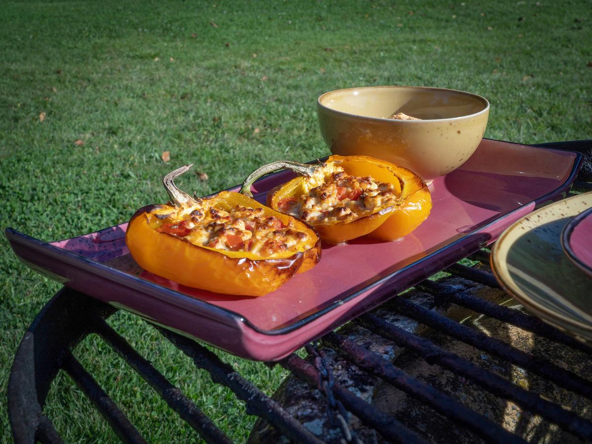 Set Pladnjev Za Serviranje Berry, 2-Delni - temno roza, Trend, keramika (16,5/33cm) - Creatable