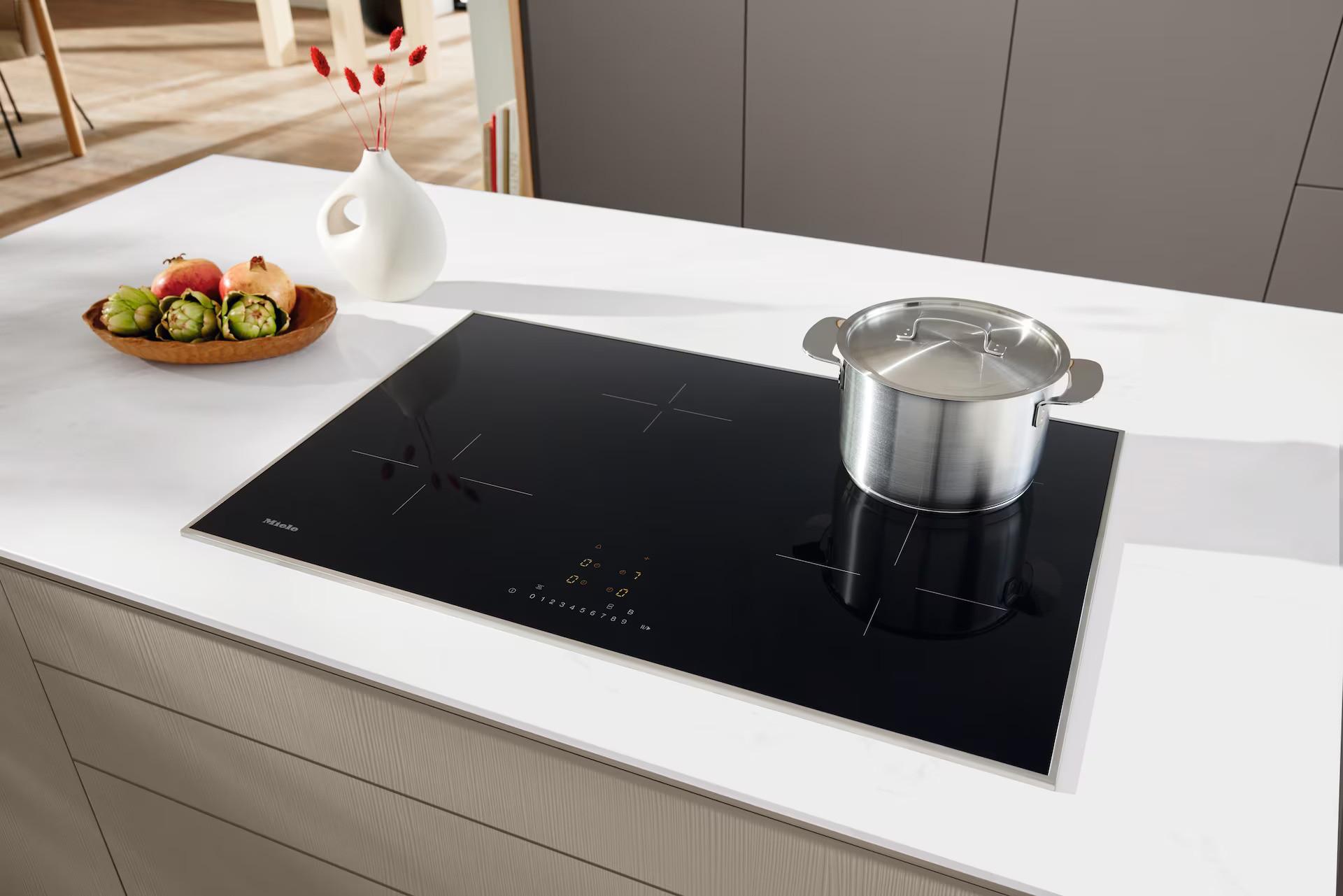 Induktionskochfeld KM7373FRED Schwarz - MODERN (80,6/55/52,6cm) - Miele
