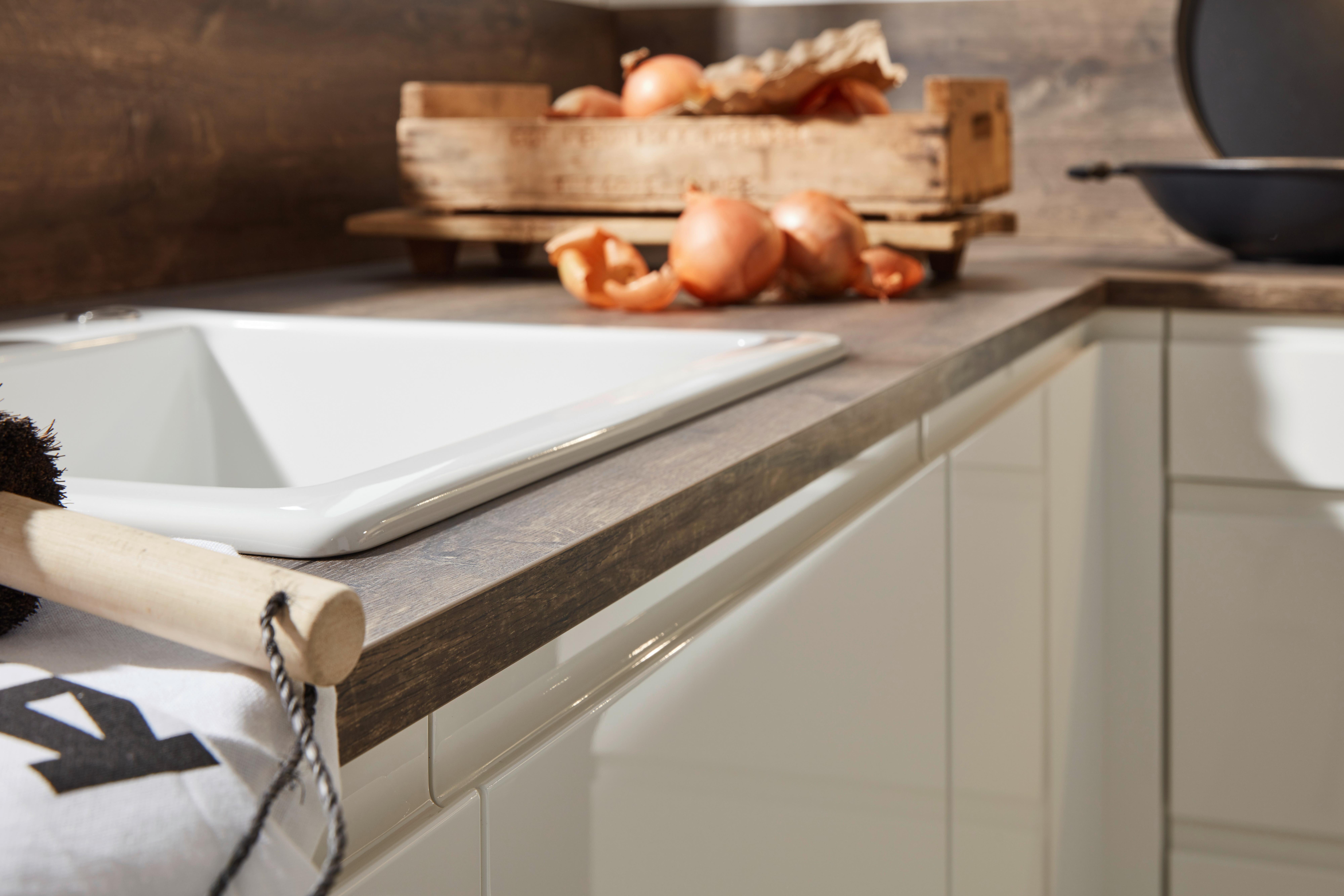 Einbauküche Alpha Lack in Weiß Hochglanz - Weiß Hochglanz, MODERN, Holzwerkstoff - Nolte Küchen