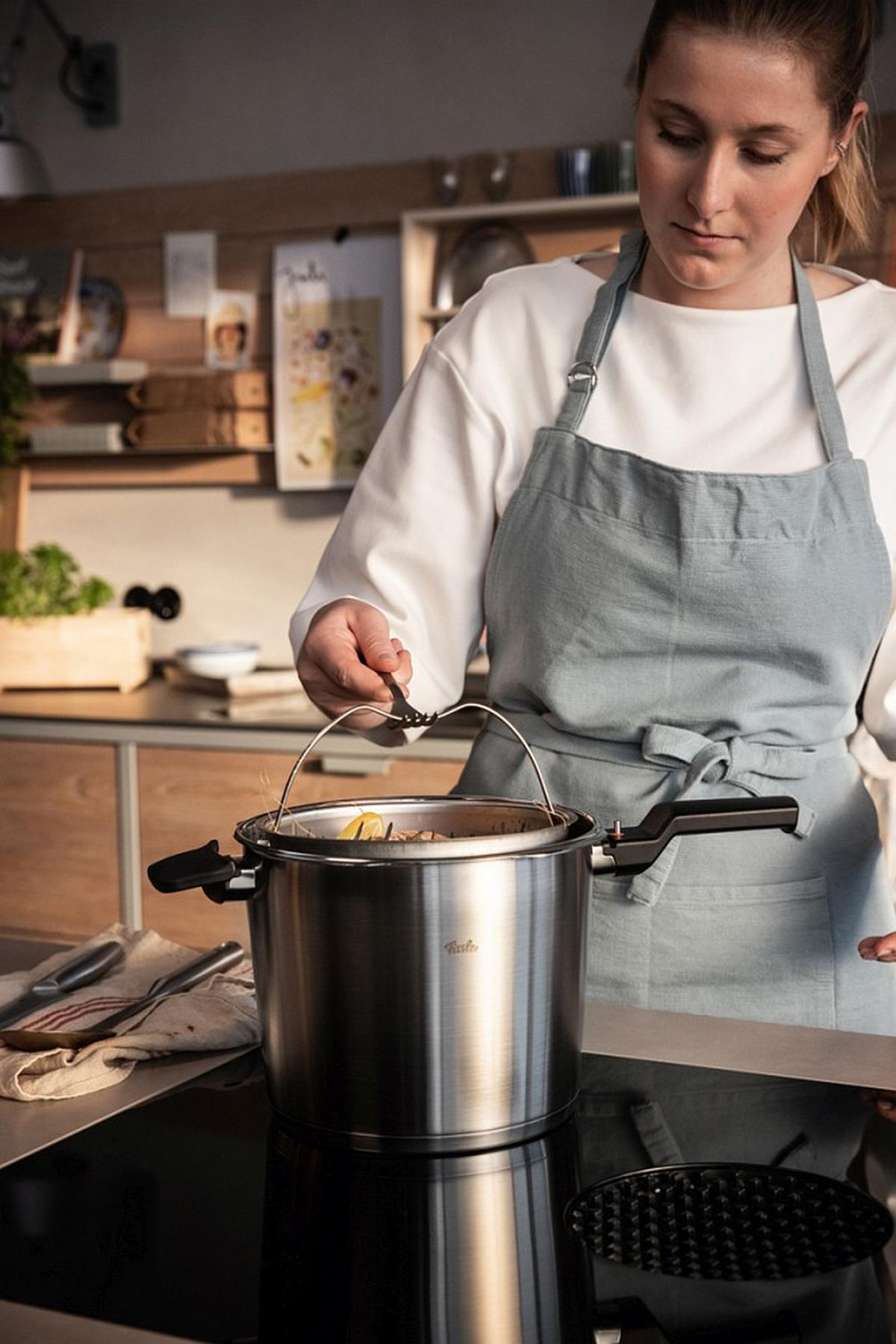 SZYBKOWAR 602-410-06-070/0 FISSLER - kolor srebrny/kolor stalowy, Basics, metal (6l) - Fissler