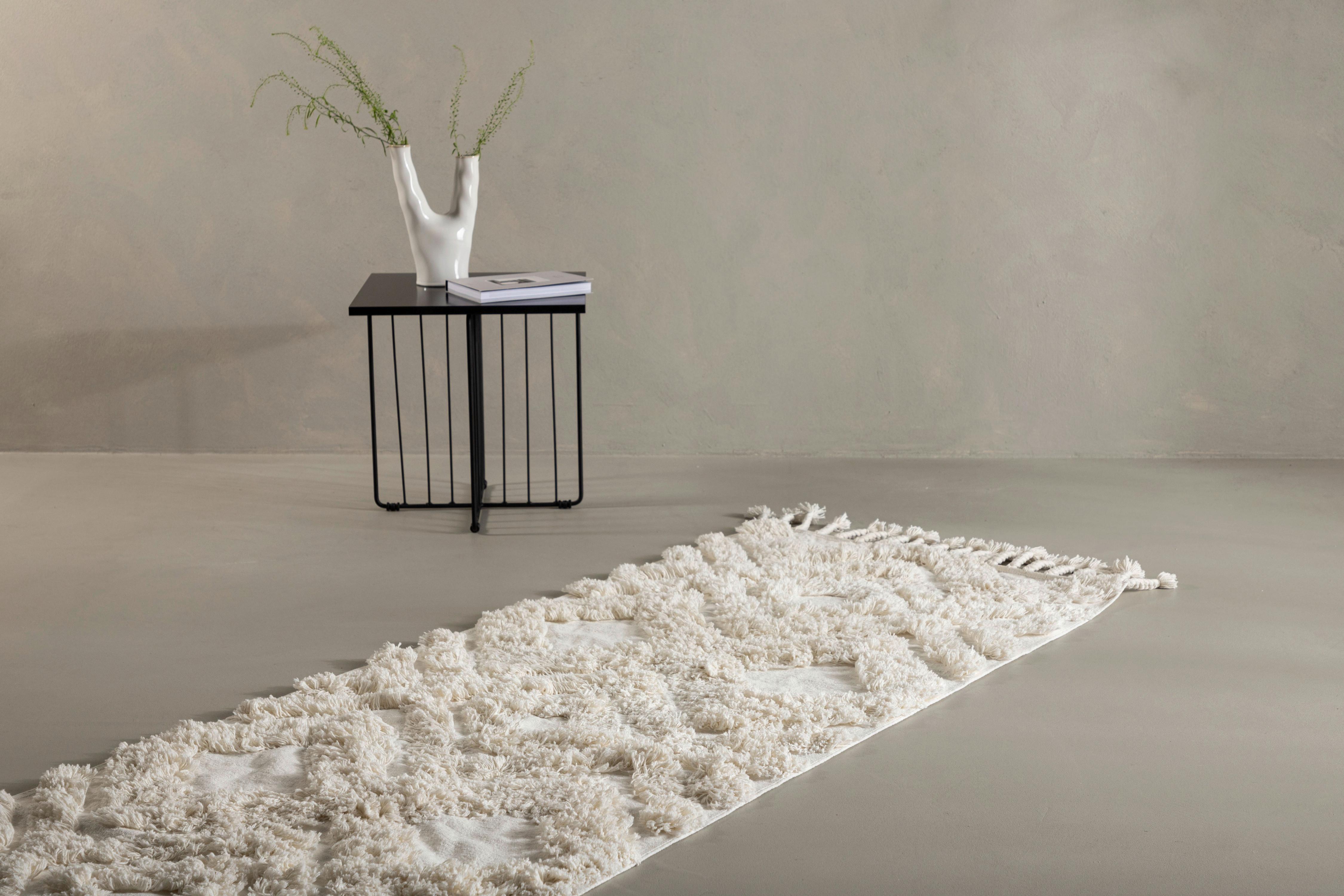 HOCHFLORTEPPICH HILMA - Weiß, LIFESTYLE, Textil (200/70cm) - P & B
