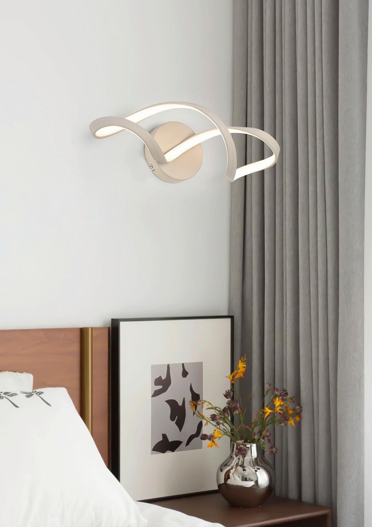 LAMPA SUFITOWA BEATRIX - kolor piaskowy, Trend, tworzywo sztuczne/metal (40/14/12cm) - Collet's Monde