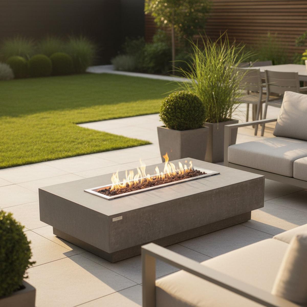 Feuerstelle Hampton Hellgrau - Hellgrau, KONVENTIONELL, Stein/Metall (142,2/81,3/35,6cm) - Gardenson