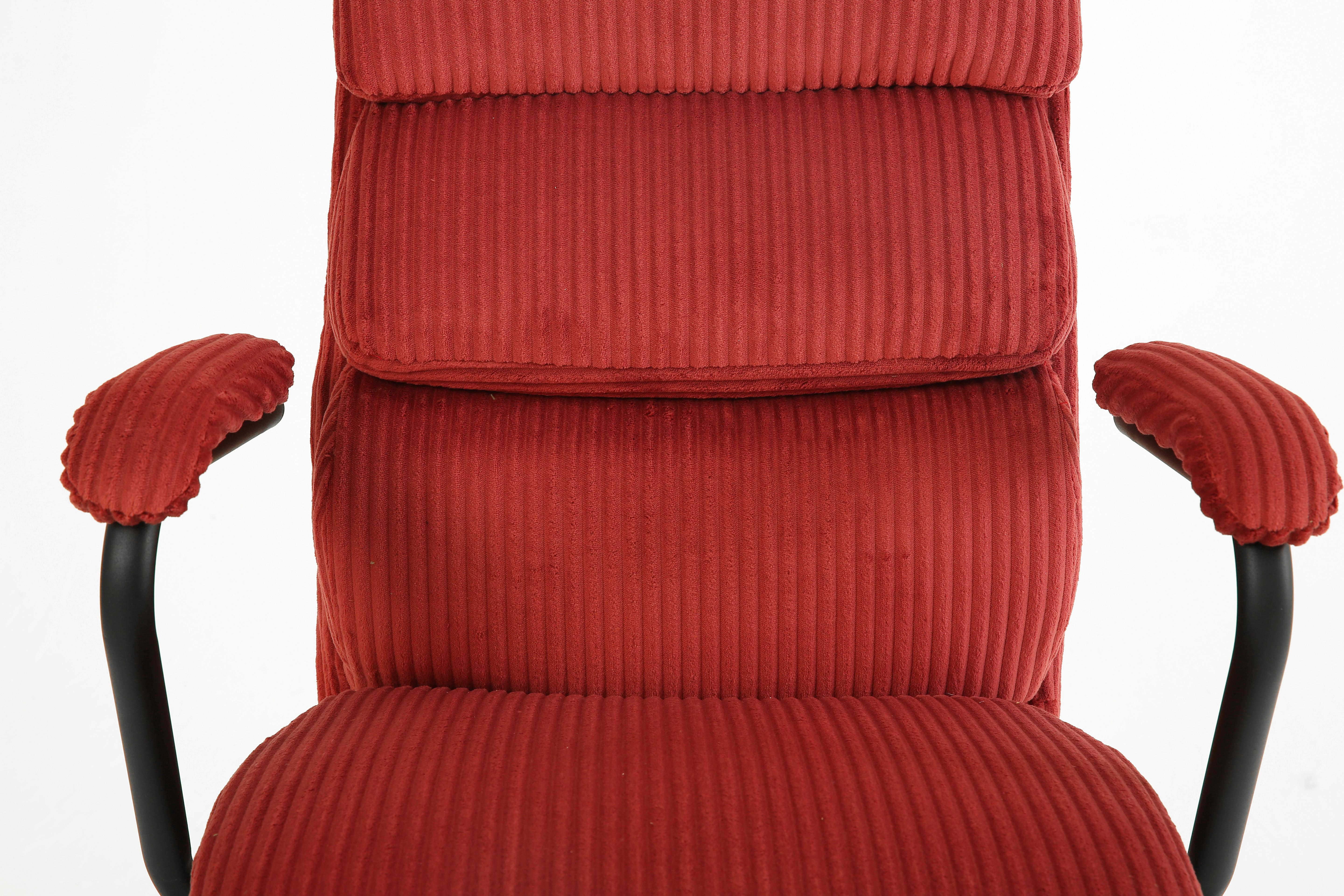 SNURRSTOL MANHATTAN 2 - röd/svart, Modern, metall/trä (58/102-112/64,5cm) - Mömax