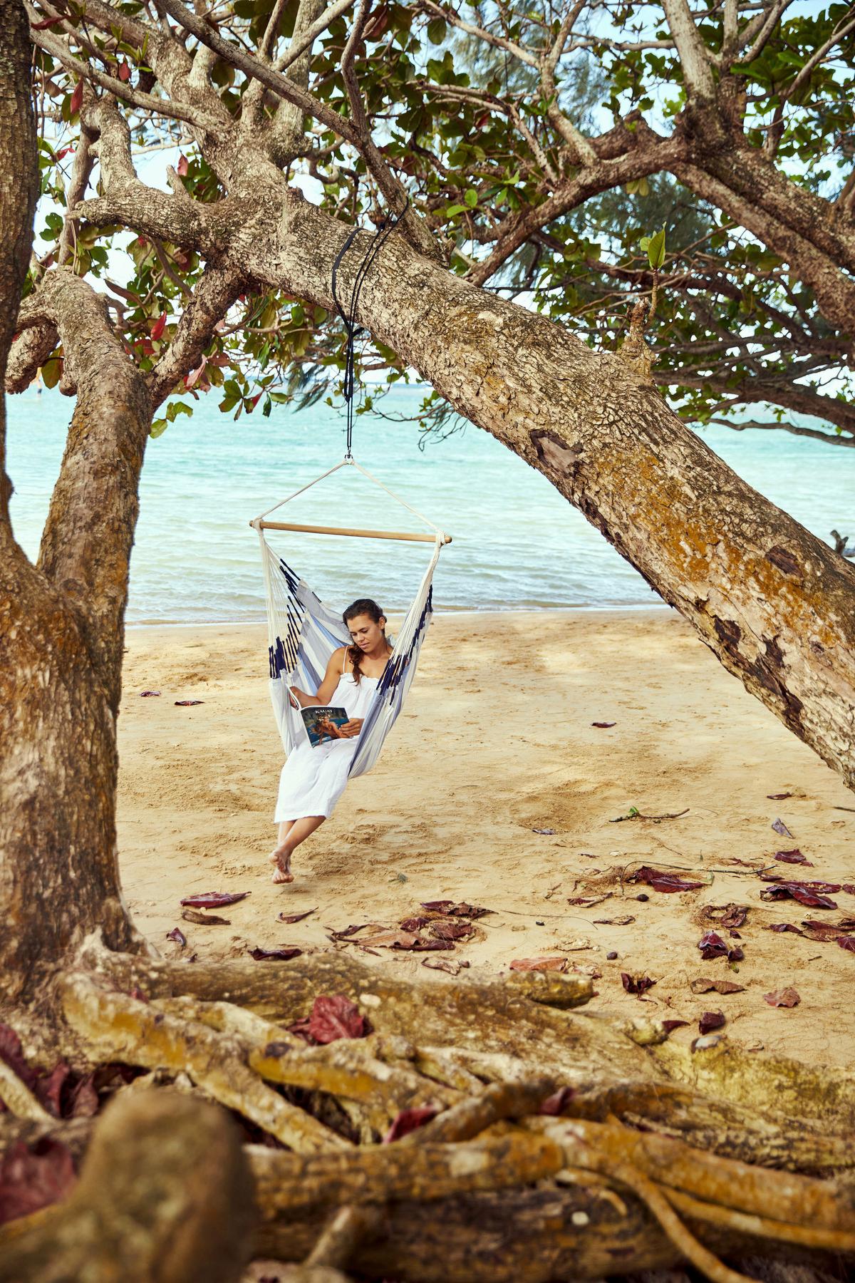 Hängesessel Comfort Hammock Echtholz ca. 110x160x180 cm - Weiß/Dunkelblau, KONVENTIONELL, Holz/Textil (110/160/180cm) - La Siesta