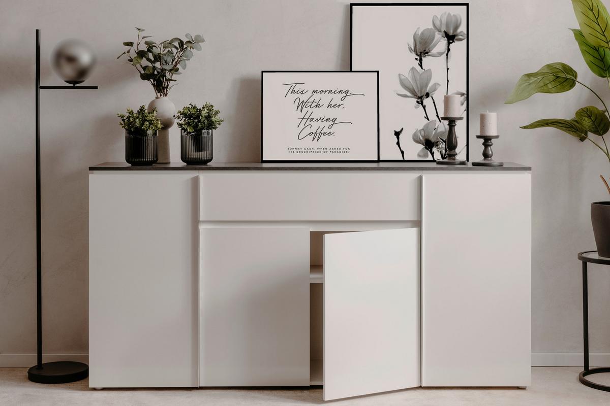 KOMODA SZEROKA BREST - biały wysoki połysk/kolor srebrny, Design, materiał drewnopochodny/tworzywo sztuczne (177,5/92/40cm) - Livetastic