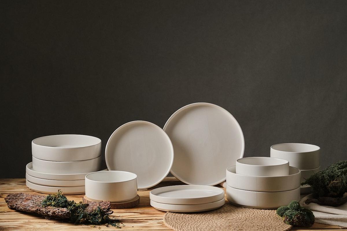 SERWIS OBIADOWO-ŚNIADANIOWY KYOTO STRISCIA - biały, Trend, ceramika - Novel