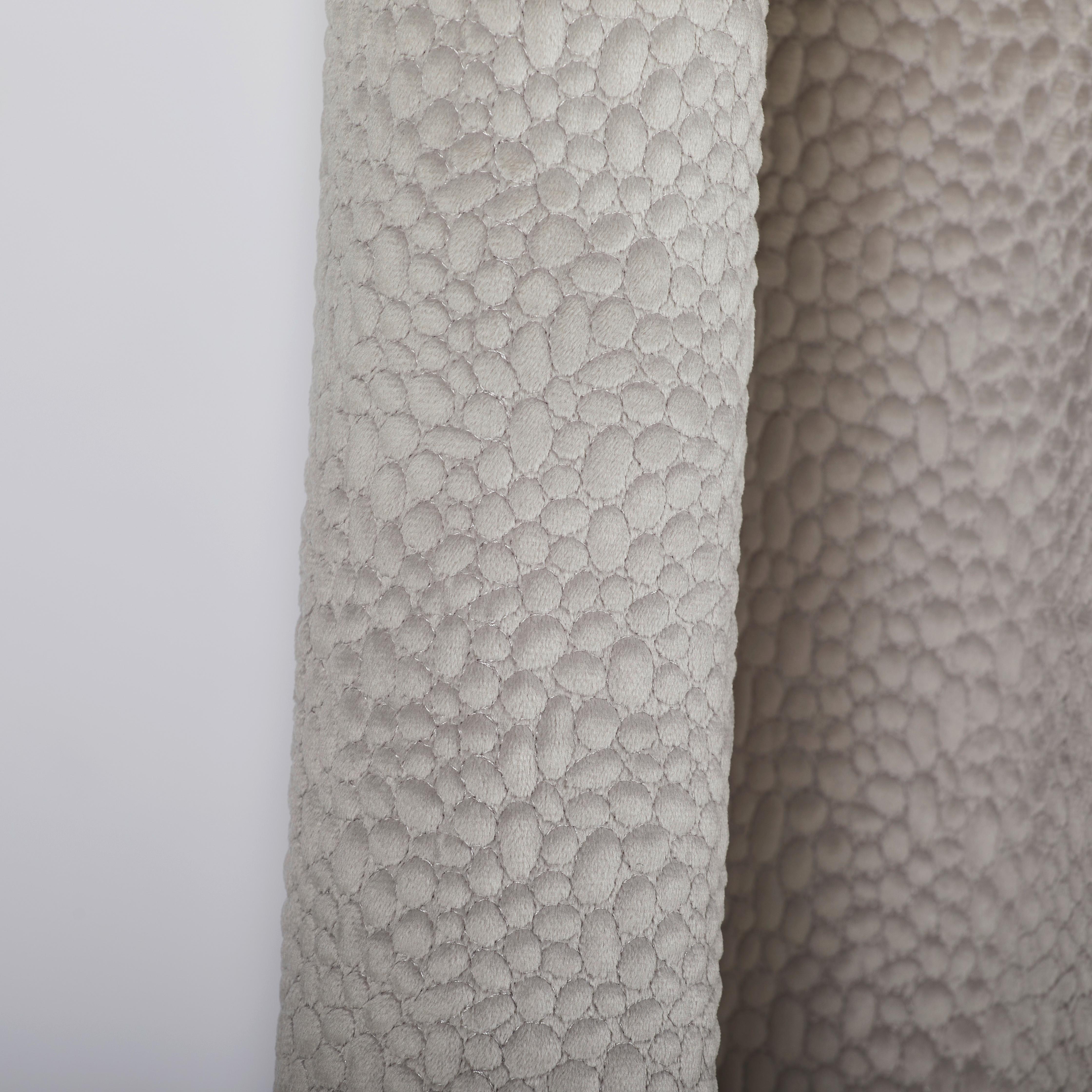 ZASŁONA NA PRZELOTKACH TENUTA - kolor srebrny, Design, tkanina (135/255cm) - Dieter Knoll