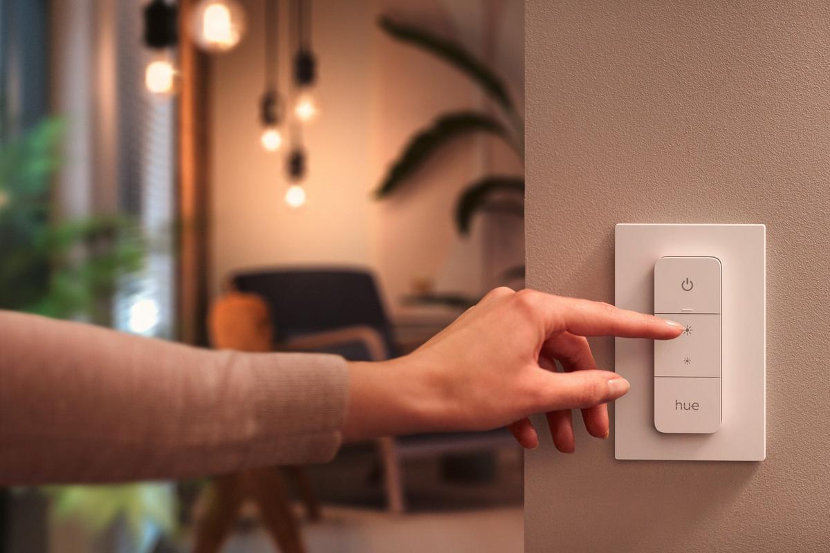 LAMPA REFLEKTOROWA LED PHILIPS HUE PILLAR EXT. W 1ER - biały, Basics, metal (10,3/12/10,3cm) - Philips HUE