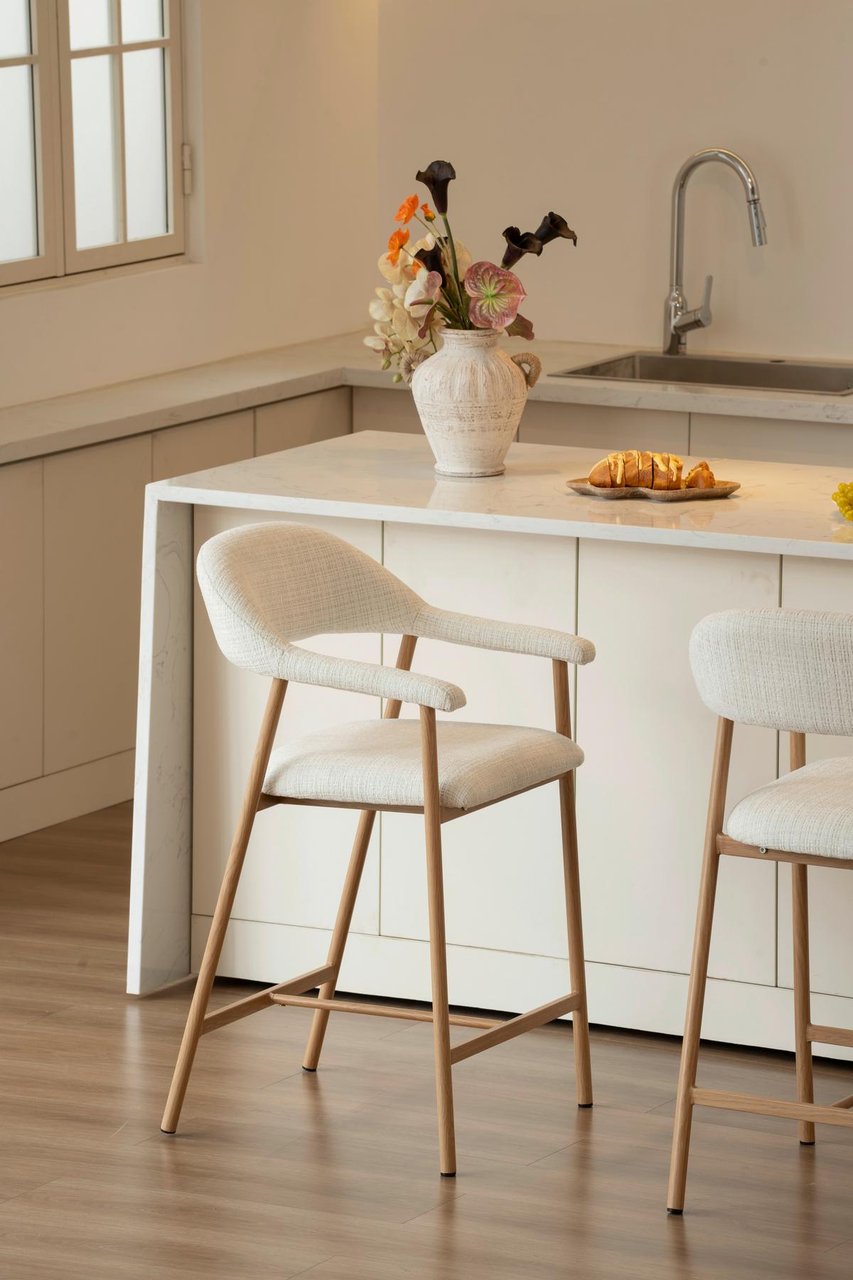 Barhocker Silke Eichefarben/Beige - Eichefarben/Beige, MODERN, Holz/Textil (56/94/54cm) - Mömax