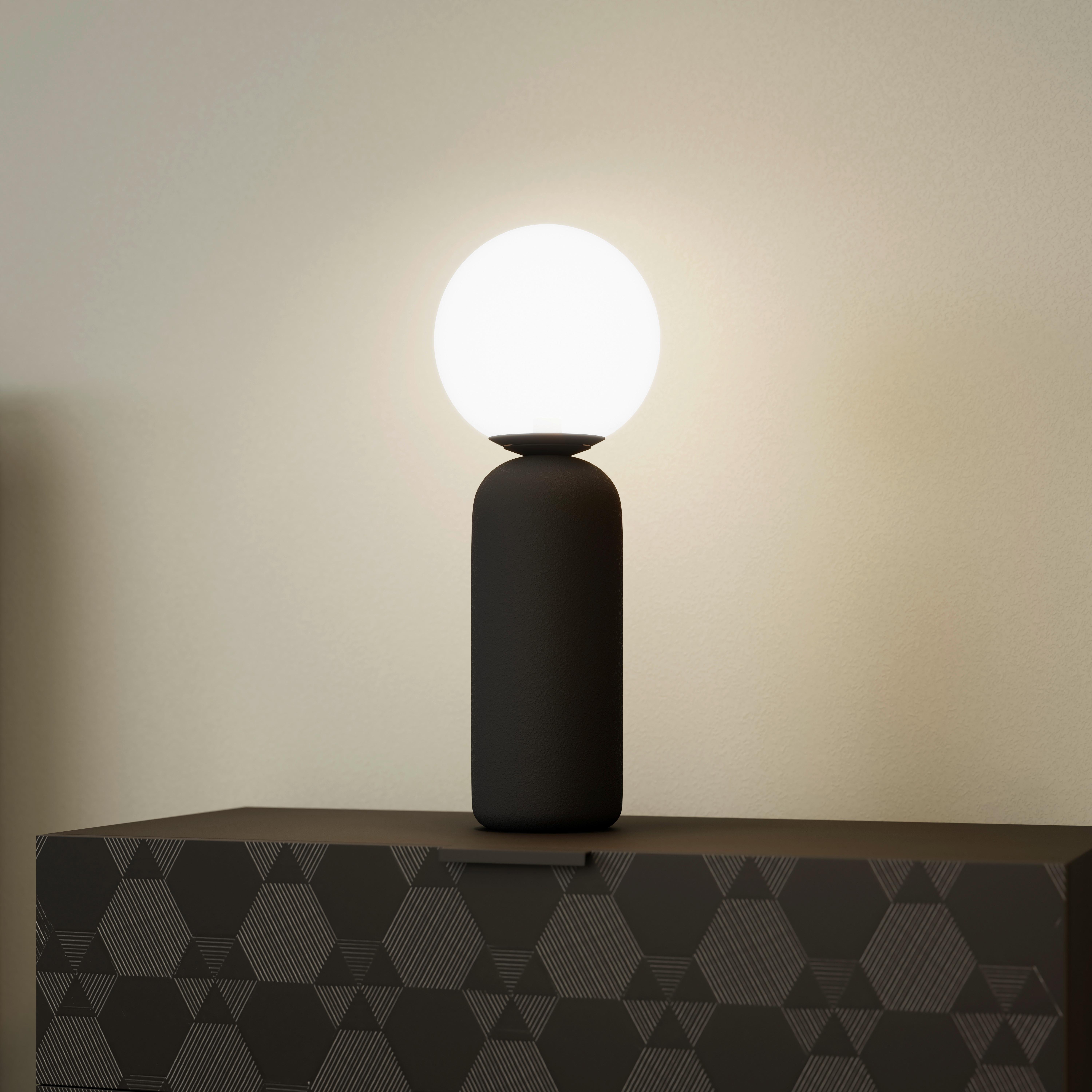 Tischleuchte Amora Schwarz max. 40 Watt - Schwarz/Weiß, MODERN, Keramik/Metall (20/52,5cm) - Bessagi Home