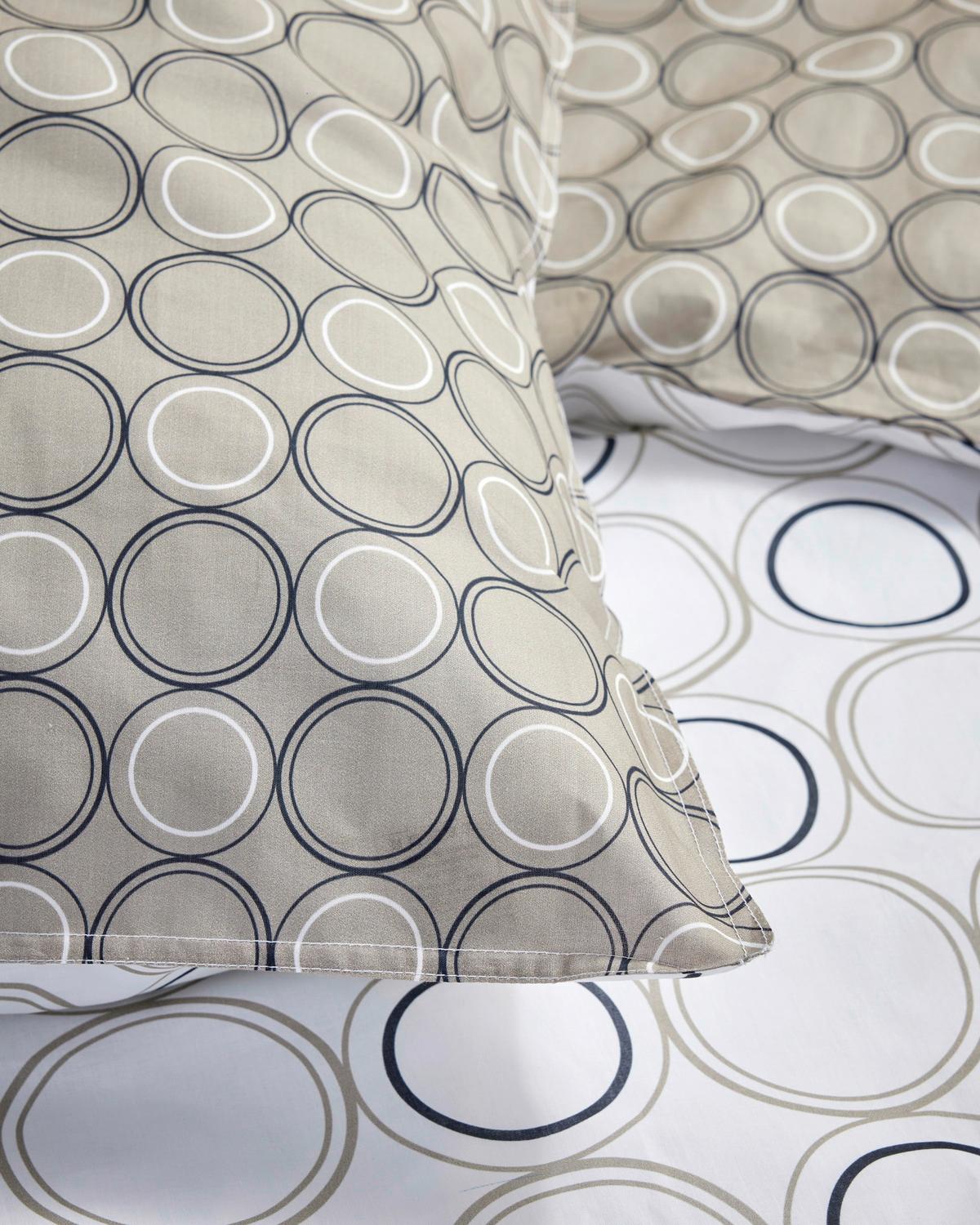 Lenjerie de pat Sunshine cca. 200x220/2x50x70 cm - Basics (200/220cm)