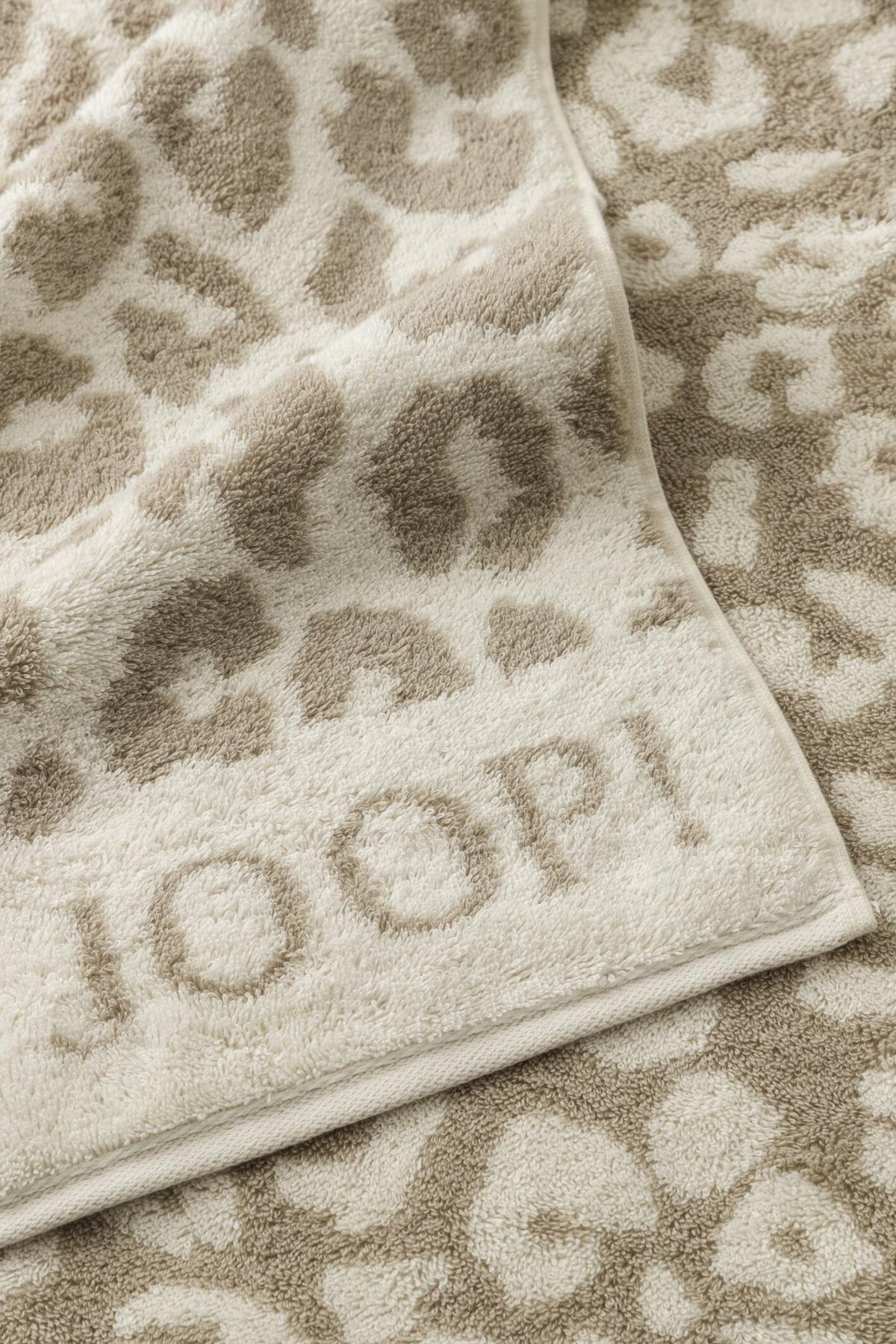 RĘCZNIK PRYSZNICOWY JOOP! LEO - beżowy, Basics, tkanina (80/150cm) - Joop!