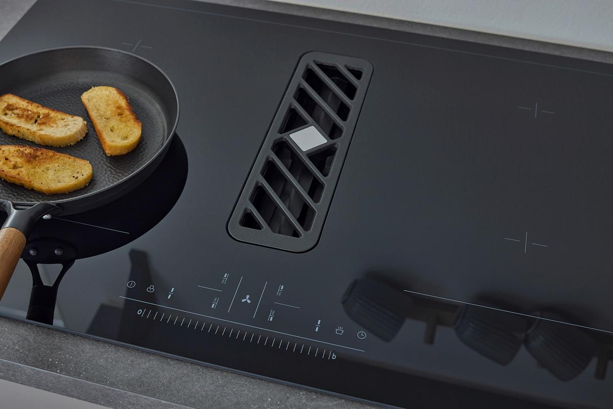 Kuhalna Plošča Z Napo Calima, 83x52cm - črna, Basics, steklo (83/20/51,5cm) - Respekta