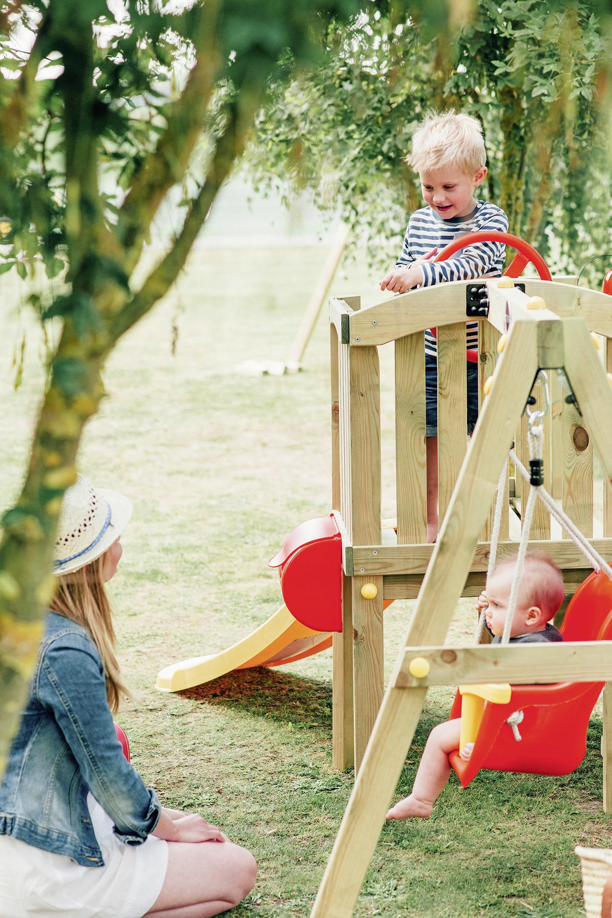 Spielturm Plum aus Holz/Kunststoff - Fichtefarben/Gelb, Basics, Holz/Kunststoff (244/162/123cm)