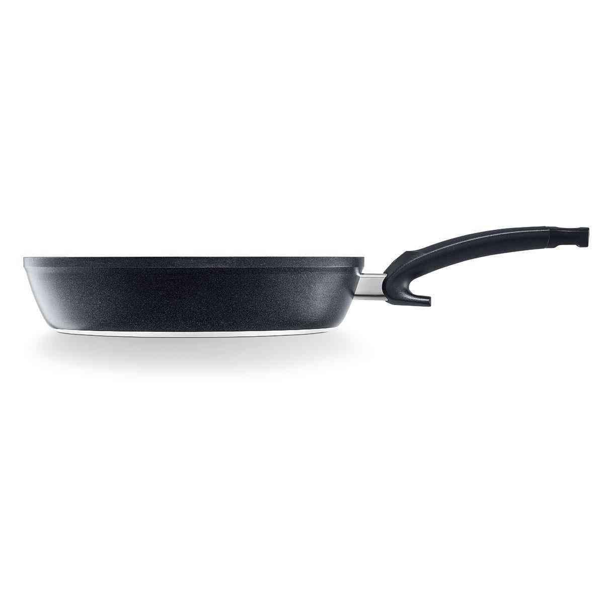 PATELNIA DO SMAŻENIA 159-121-28-100/0 FISSLER - czarny, Basics, metal (28cm) - Fissler
