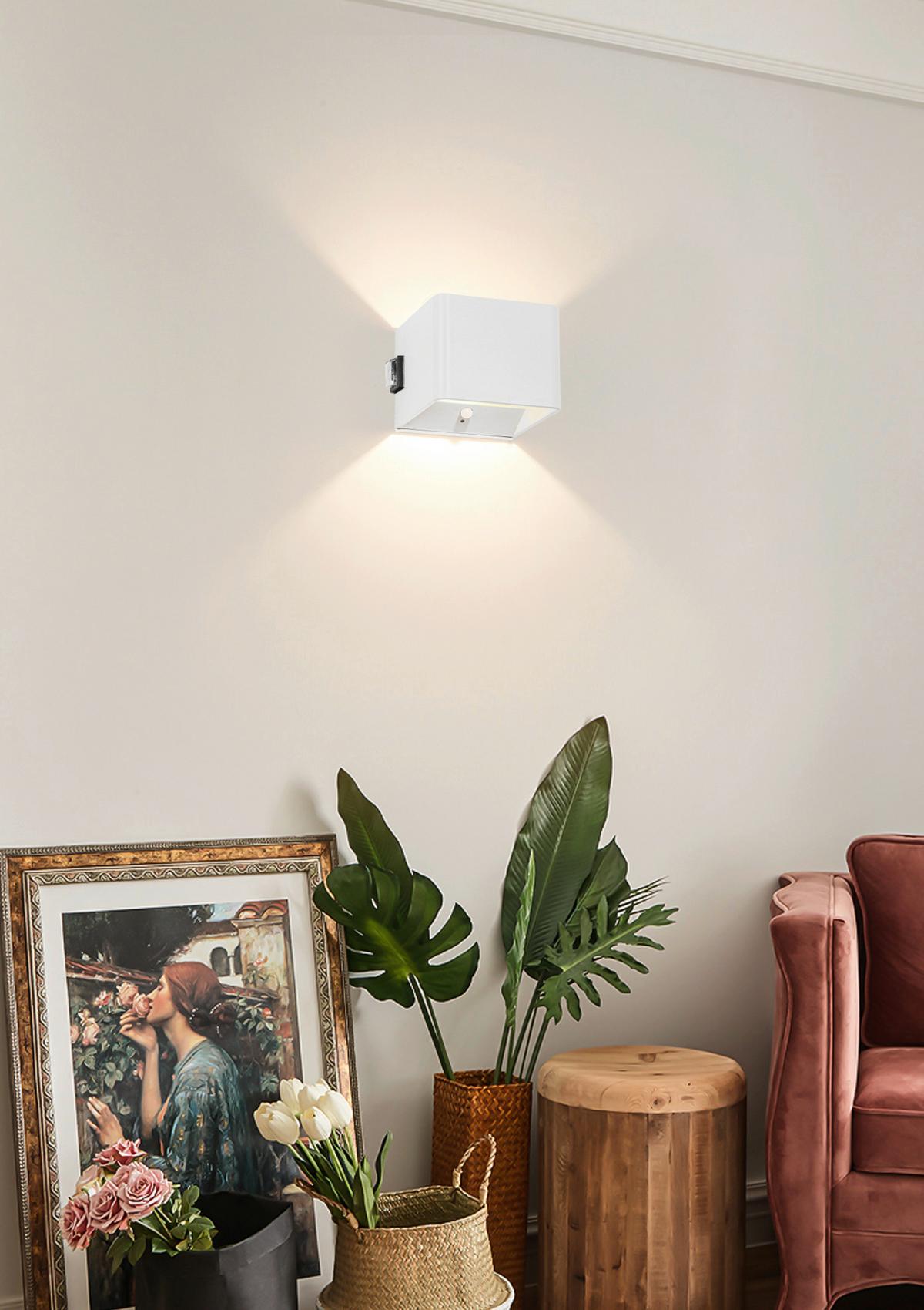 KINKIET AKUMULATOROWY CUBE - biały, Basics, tworzywo sztuczne/metal (10,1/8,05/10,28cm) - Novel