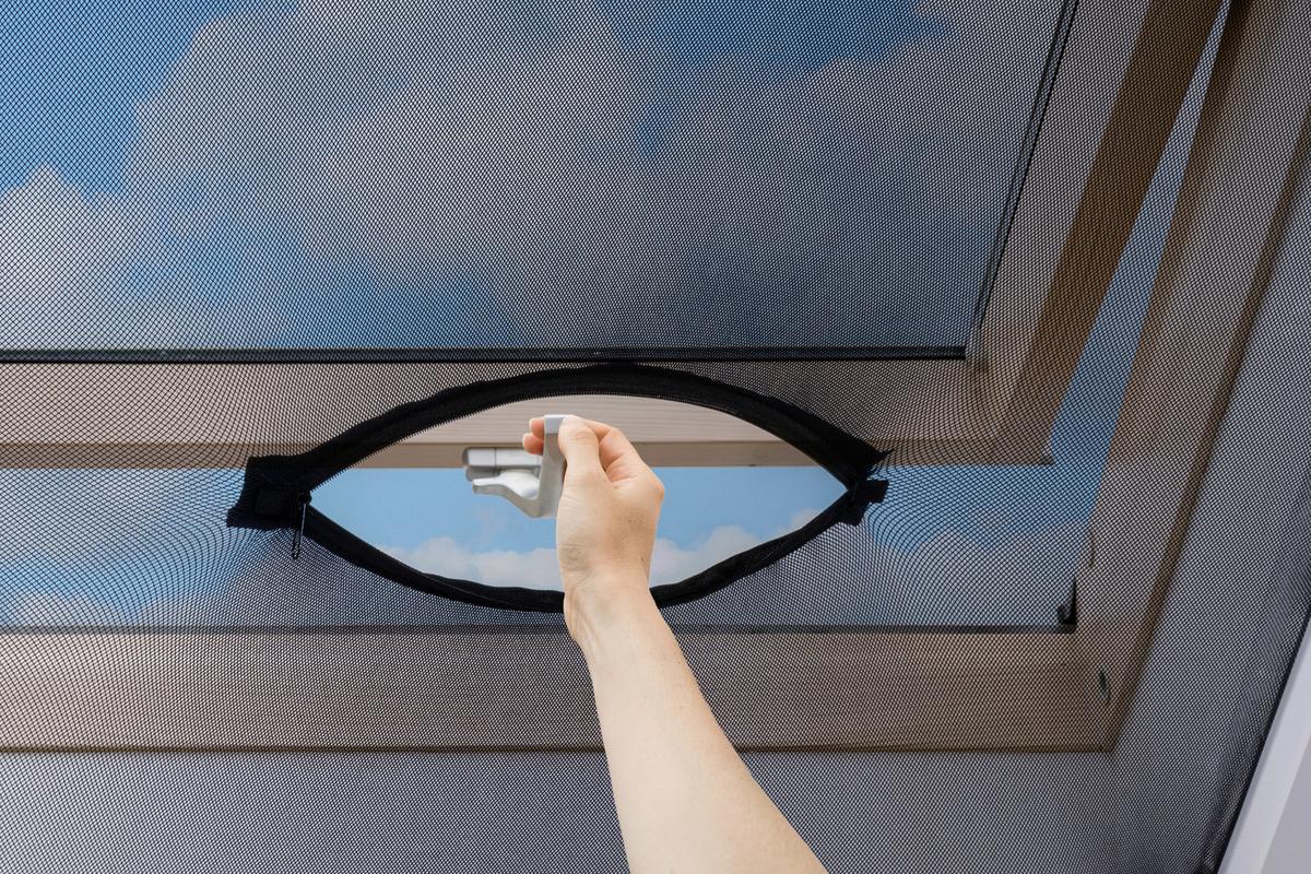 Mückenschutzvorhang Dachfenster Weiß ca. 100x160cm - Weiß, Kunststoff/Textil (100/160cm)